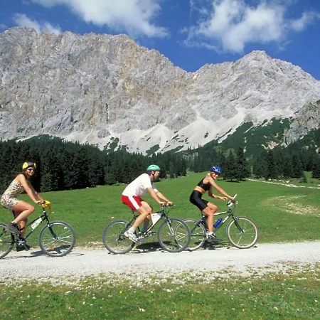 In W Ngle Tyrol With Walking Trails Near Apartamento